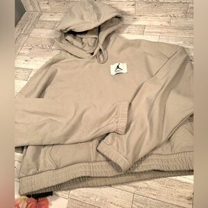 Air Jordan hoodie size Medium